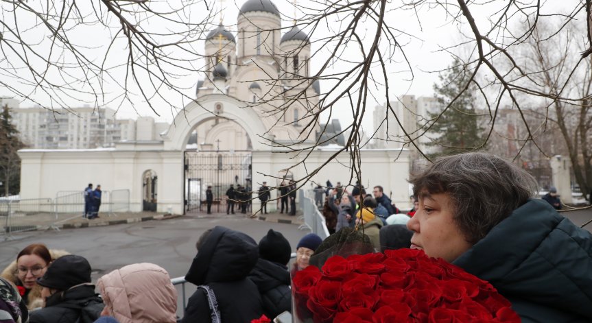 Опелото на Навални не е започнало, а вече събра над 1000 души