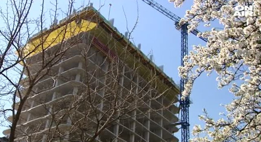 Премиерът Борисов спира строежа на небостъргача 