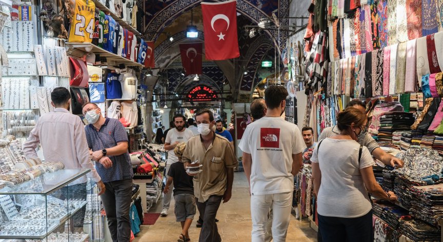 В Турция: Почти 20 000 заразени за денонощие и  204 жертви