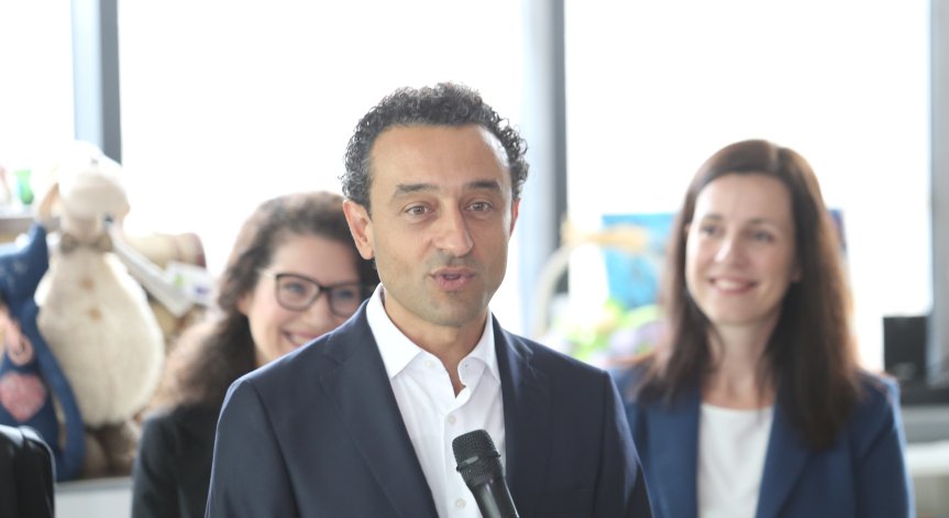 Даниел Лорер: Външната политика трябва да създаде нов имидж на България