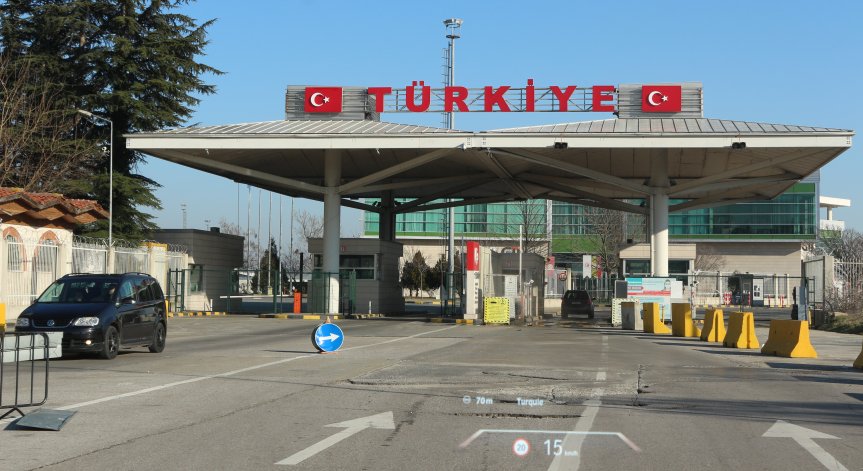 Километрични опашки от камиони на турско-българската граница