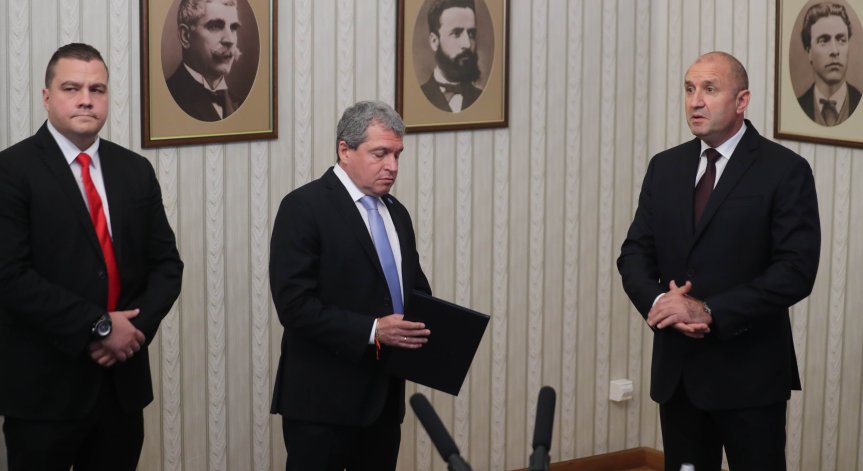 ИТН връща третия мандат на президента Румен Радев неизпълнен