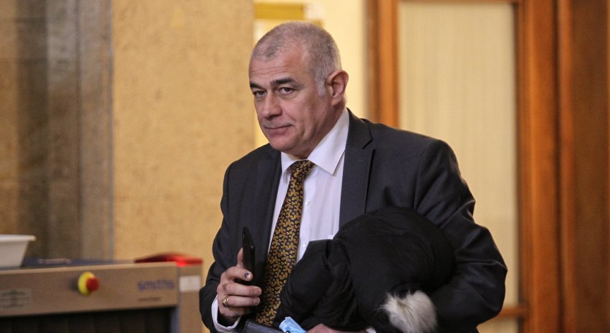 СГП проверява сигнал на социалния министър за съмнителни обществени поръчки