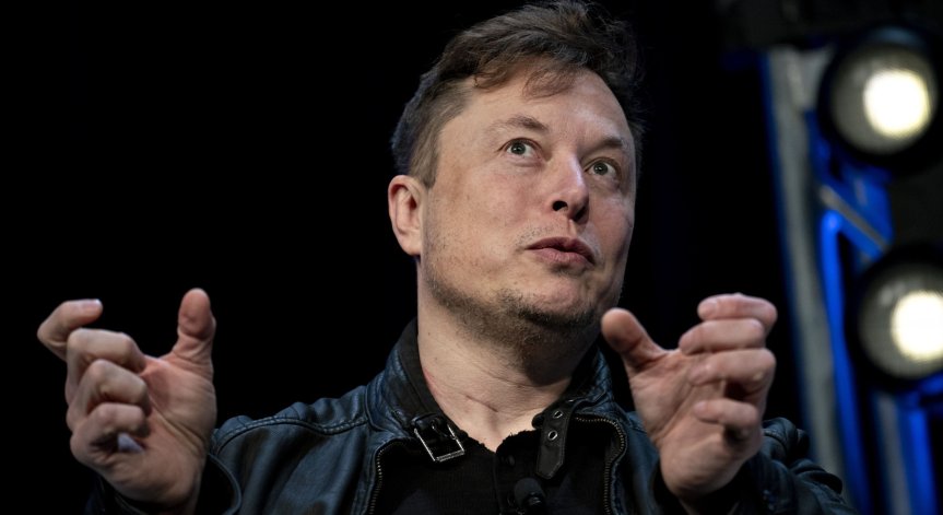 Компания на Мъск прави чип, ще стриймва музика директно към мозъка