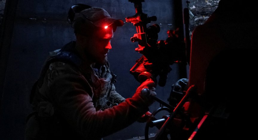 Украйна атакува енергийни обекти в Русия с дронове и ракети