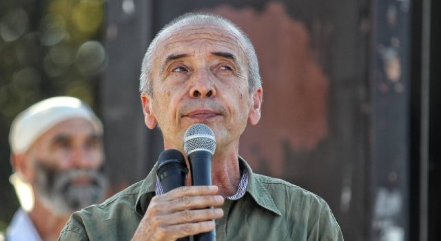 Две болници опровергаха лъжа на Мангъров: Нямаме починал ваксиниран пациент
