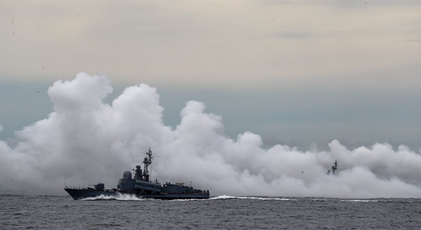 Русия унищожи две украински моторници край Змийския остров в Черно море