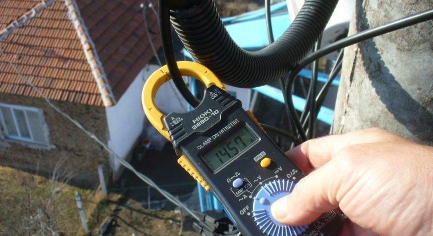 ЧЕЗ установи 3264 случая с кражби на ток за полугодието 