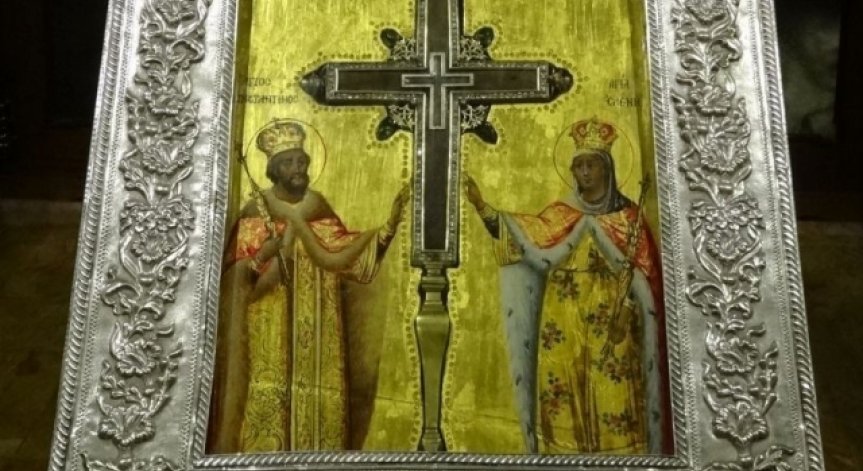 Хиляди вярващи се събраха в Кръстова гора за празника