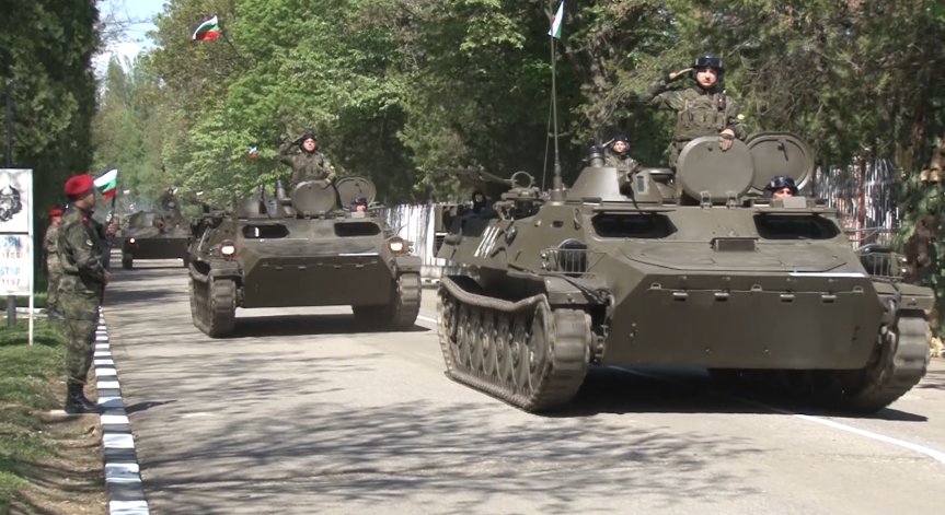 Русия спира доставката на резервни части за военна техника за България