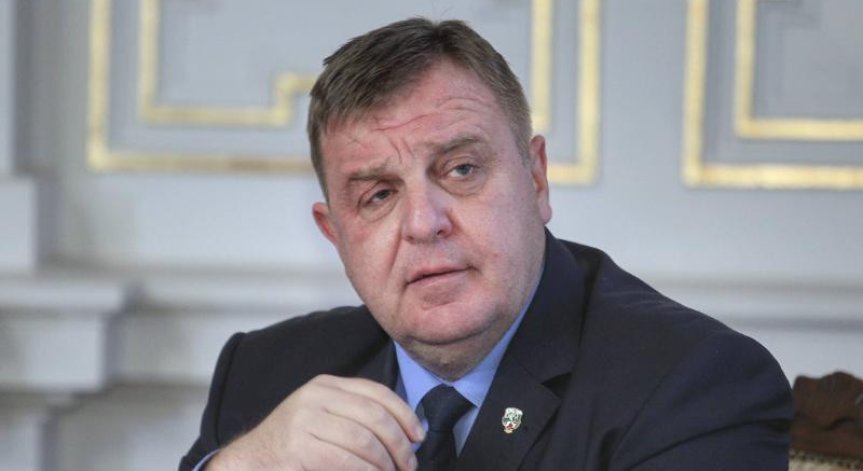 Каракачанов се оттегля, предлага ВМРО да се ръководи от Джамбазки, Веселинов и Сиди