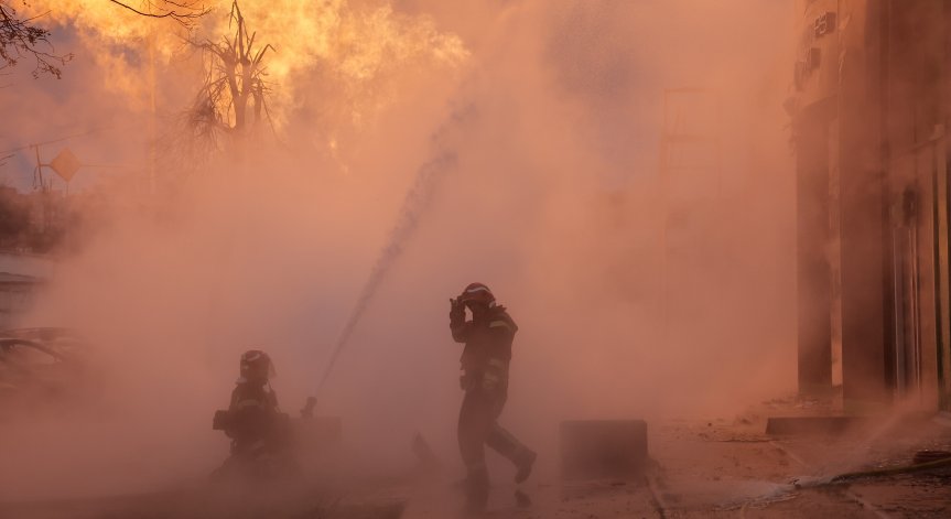Дронове удариха горивен склад в Русия и предизвикаха пожар