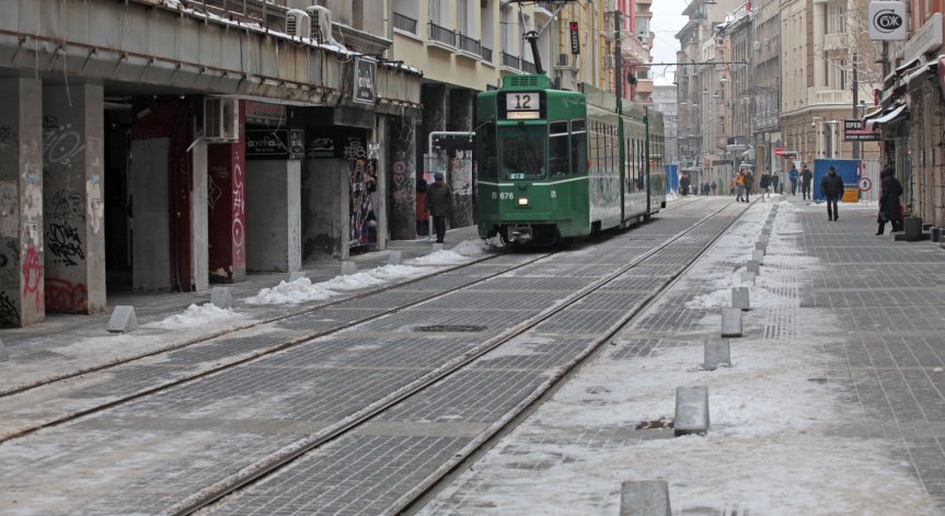 След повече от месец: Строителството по ул. 