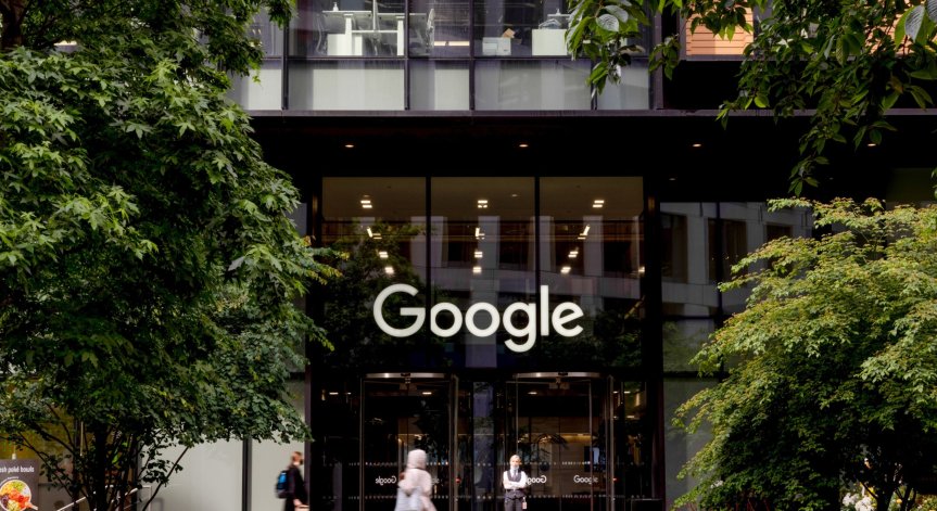 Огромна глоба за Google за злоупотреба с пазарна мощ