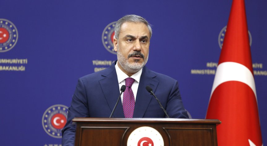 Турция отправи предупреждение за военни удари в Сирия