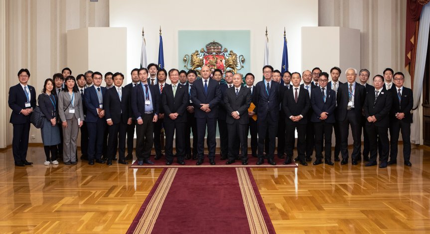 Разкриването на пряка самолетна линия между България и Япония ще насърчи инвестициите, туризма.