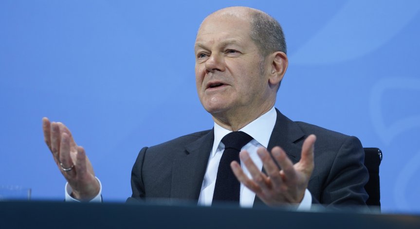 Германия: Омикрон се разпространява с невиждана скорост, строги мерки от 28 декември