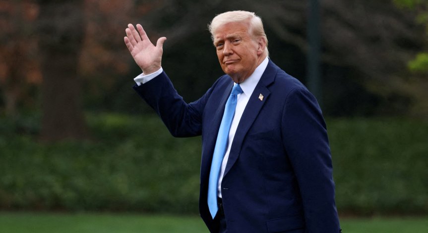 Тръмп има доверие на своя съветник по националната сигурност Майк Уолц.