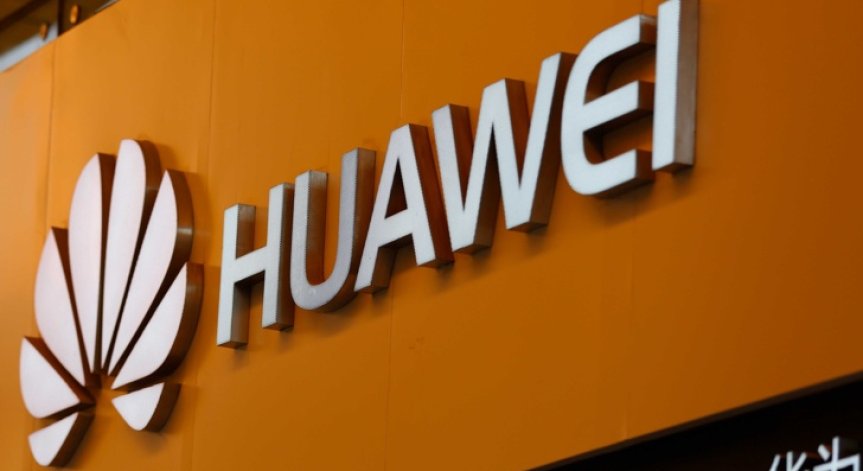 Джонсън планира да намали участието на Huawei в британската 5G мрежа