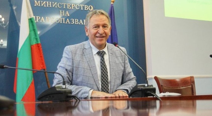 Кацаров: Ще преживеем тази Ковид вълна, но ще си платим цената за това, че не се ваксинираме
