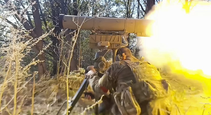 Оръдие Гиацинт-Б унищожи склад за боеприпаси.