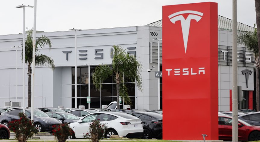 Страх тресе служителите на Tesla заради имейл с 