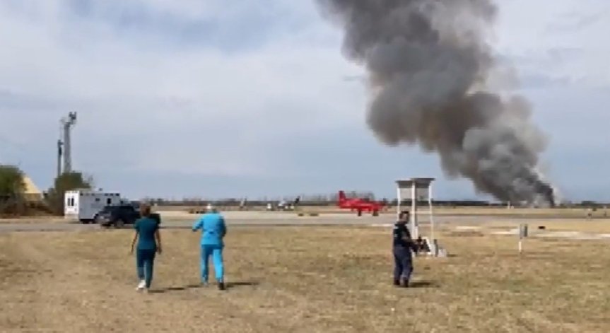 При катастрофата загинаха двама пилоти.