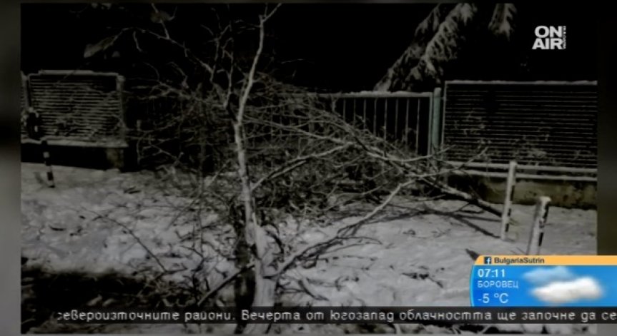 147 снегорина продължават да почистват столичните улици