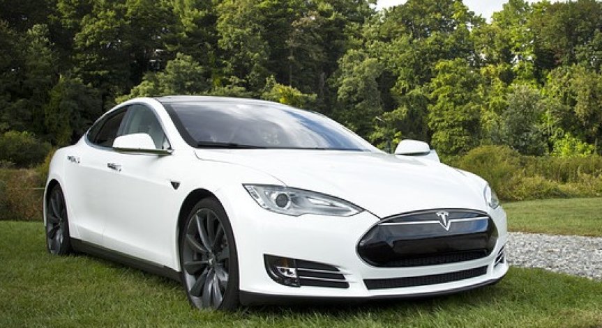 Tesla с рекорден брой поръчки през третото тримесечие на годината