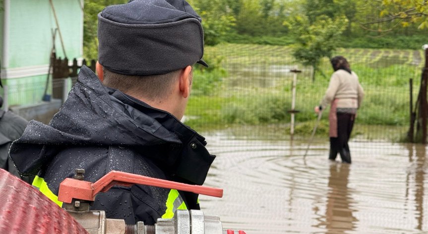 Повече от 60 населени места са наводнени.