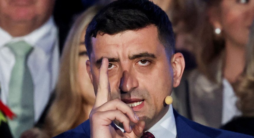 Джордже Симион скочи на КС на Румъния.