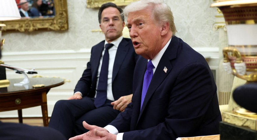 Тръмп: САЩ имат право да продължат бомбардировките на лодки в международни води