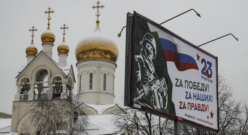 Руски свещеник се помоли за мир, лишават го от ранг
