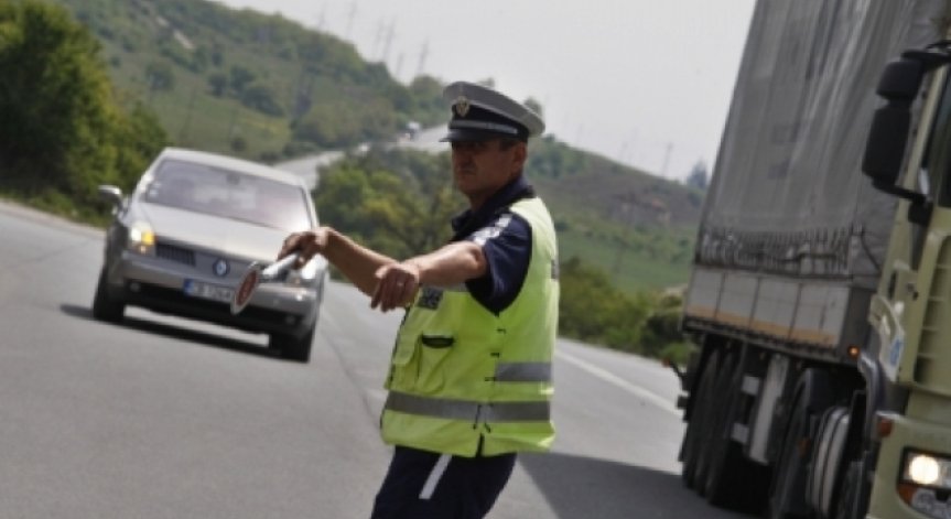 КАТ с нова акция: Проверяват камиони, таксита и автобуси
