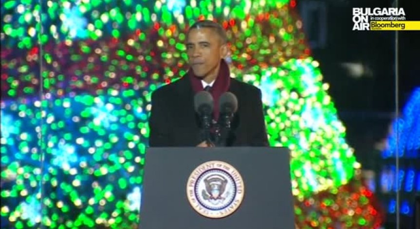 Обама запали светлините на елхата пред Белия дом