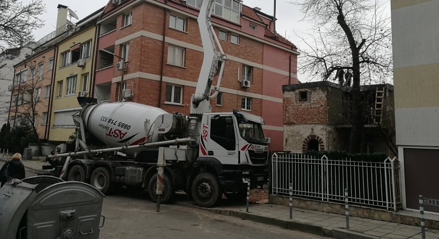Законен ли е строеж на улица в столичен квартал?
