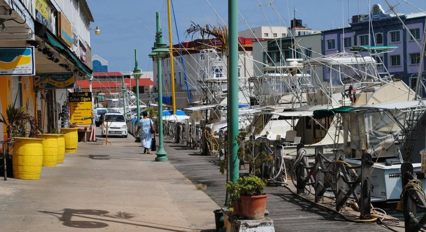 Барбадос отхвърля върховенството на британската корона