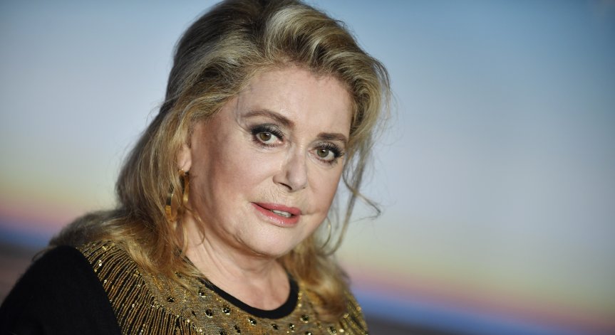 Биография разкри тайната любовна връзка между Катрин Деньов и Джони Холидей