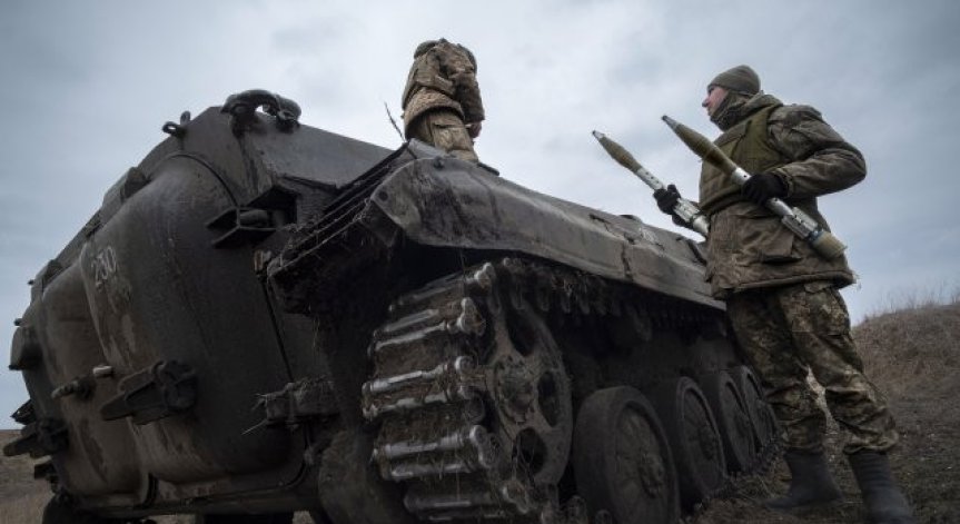 Руското министерство на отбраната обяви от своя страна, че неговите сили са поели контрола над две селища.