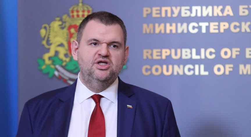 Пеевски определи законопроекта като скандален.