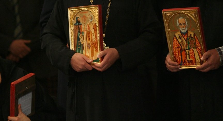 Монахини: Живеем си нормално в килиите, но сметката ни за ток е 6 000 лв.