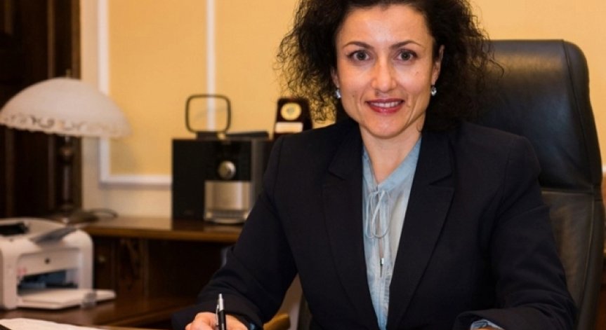 Танева ще настоява за специфични за българското млекопроизводство мерки