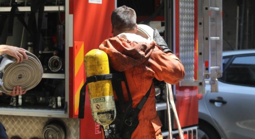 Продължава гасенето на пожара между Мелница и Гранитово