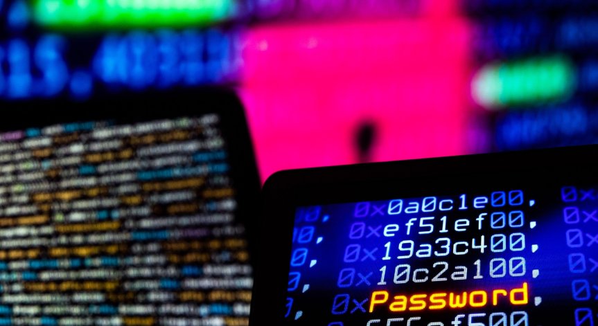 Руска кибератака е таргетирала стотици компании и организации в САЩ