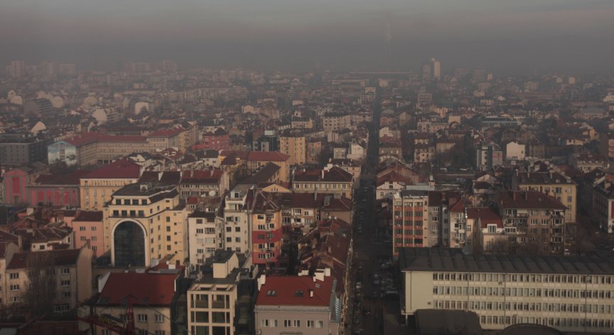 Наемите са паднали с поне 10%, много жилища пустеят заради пандемията