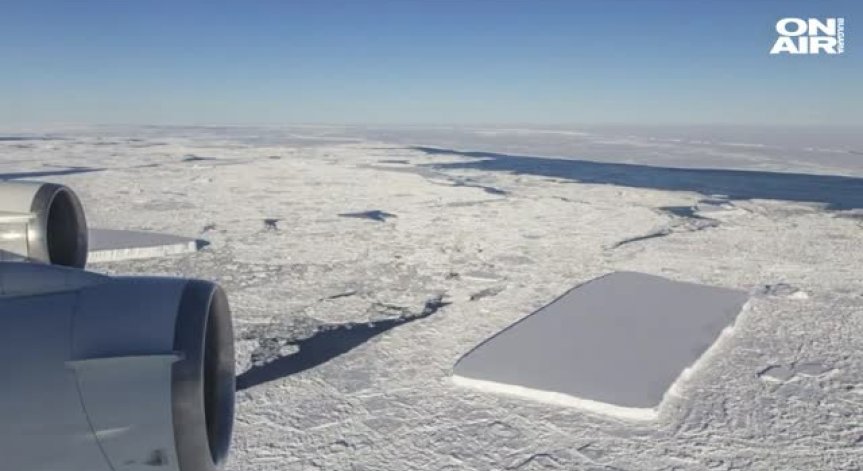 Необичайно явление: Сателит на НАСА засне правоъгълен айсберг