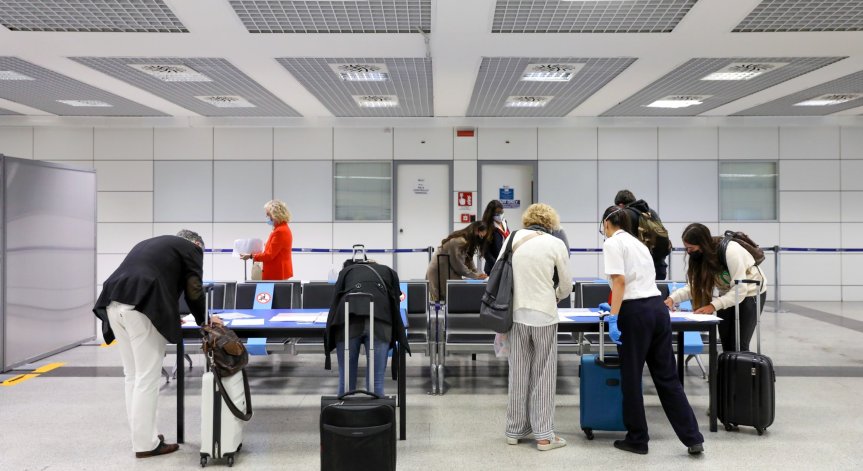 Италия удължава до 15 май ограниченията за пътуващи