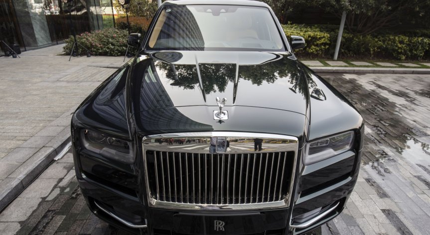 Пандемията поражда желание за лукс: Рекордна 2021 г. за Rolls-Royce