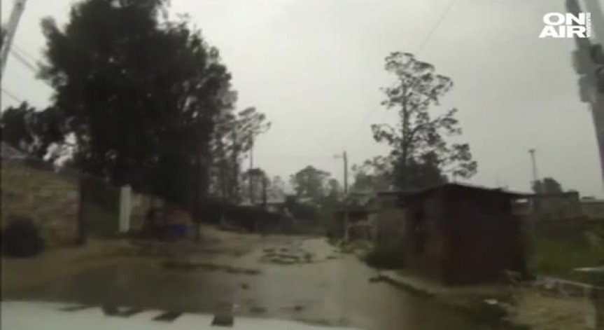 Флорида се готви за урагана Матю