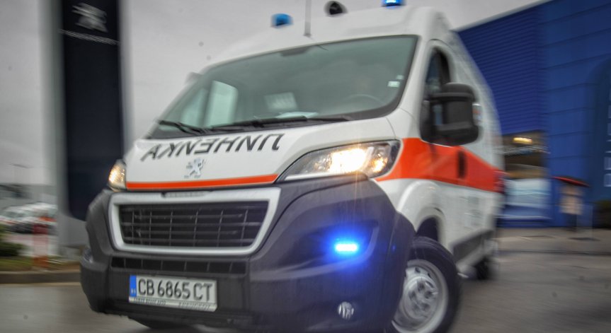 Един загинал и 12 ранени при 12 тежки катастрофи в страната